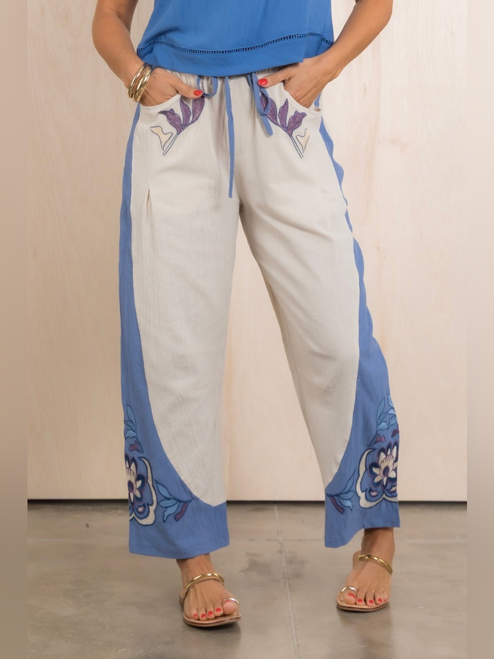 Umgee Floral Embroidered Barrel Pull On Pant Size Medium Boho-Coastal - Picture 1 of 10